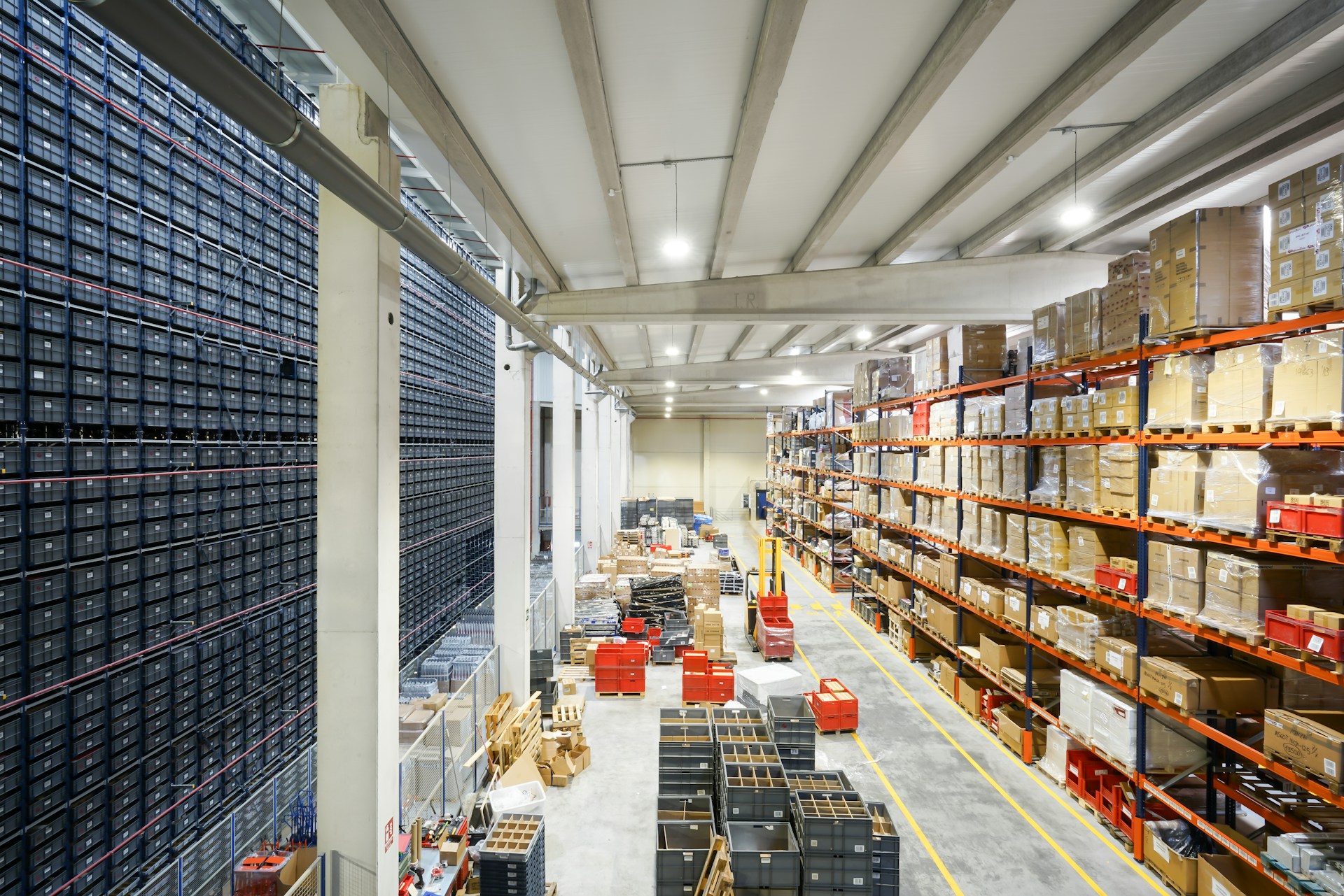 A high view of a generic warehouse, not MyFBAPrep